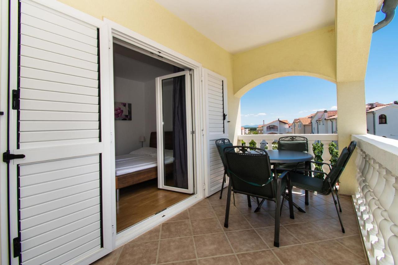 Apartments Kendes Vodice Luaran gambar